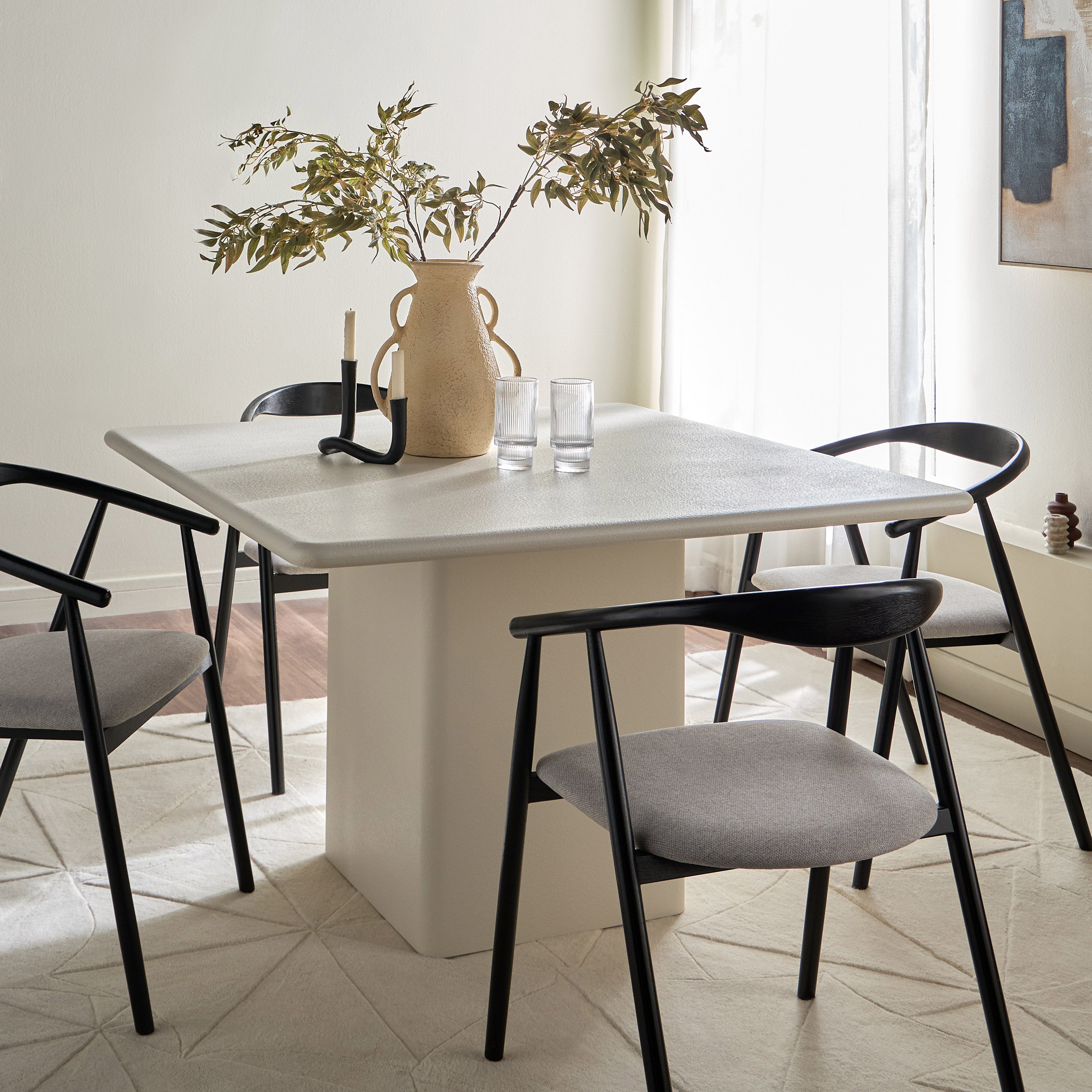 Core Dining Table
