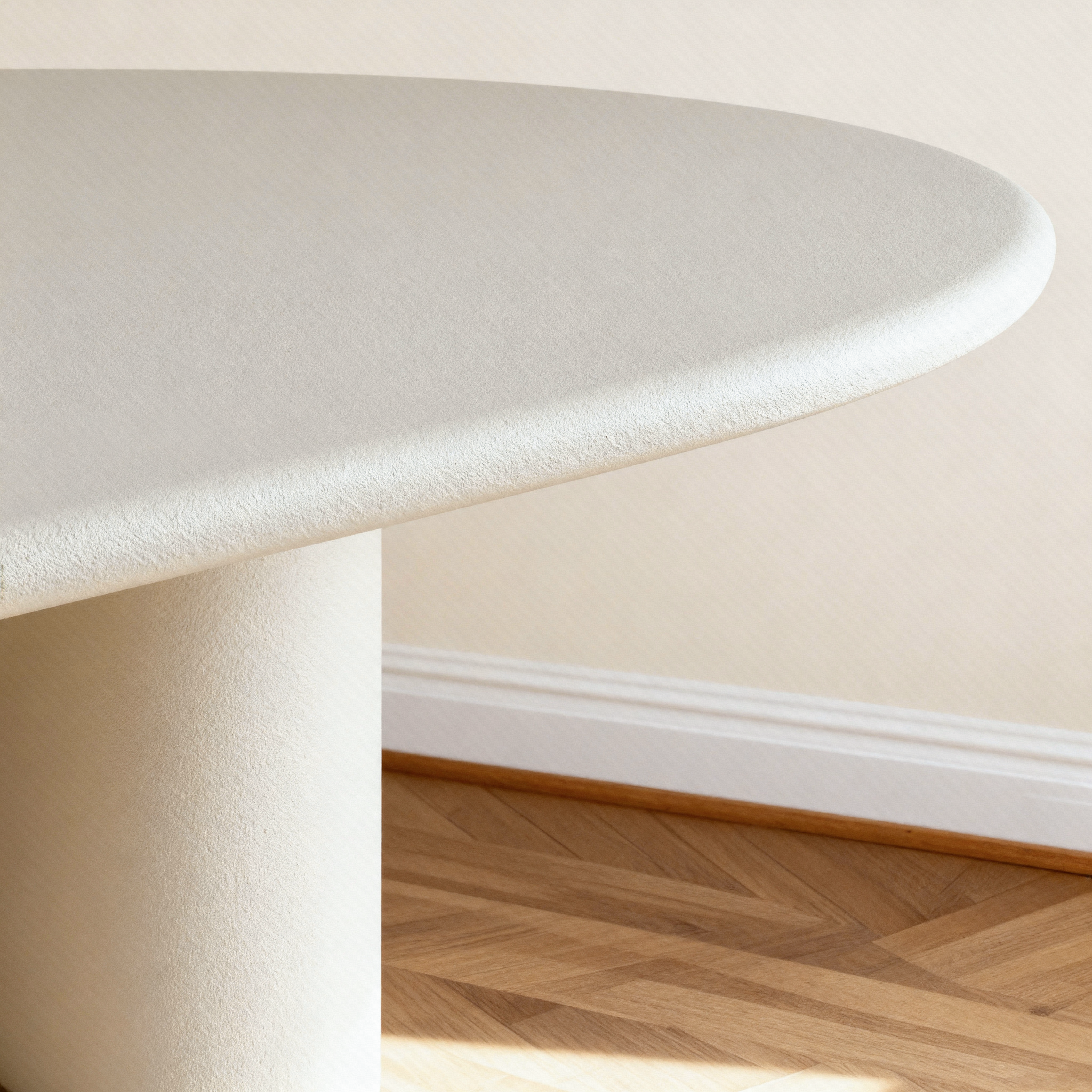 Flo 6-Seater Dinning Table