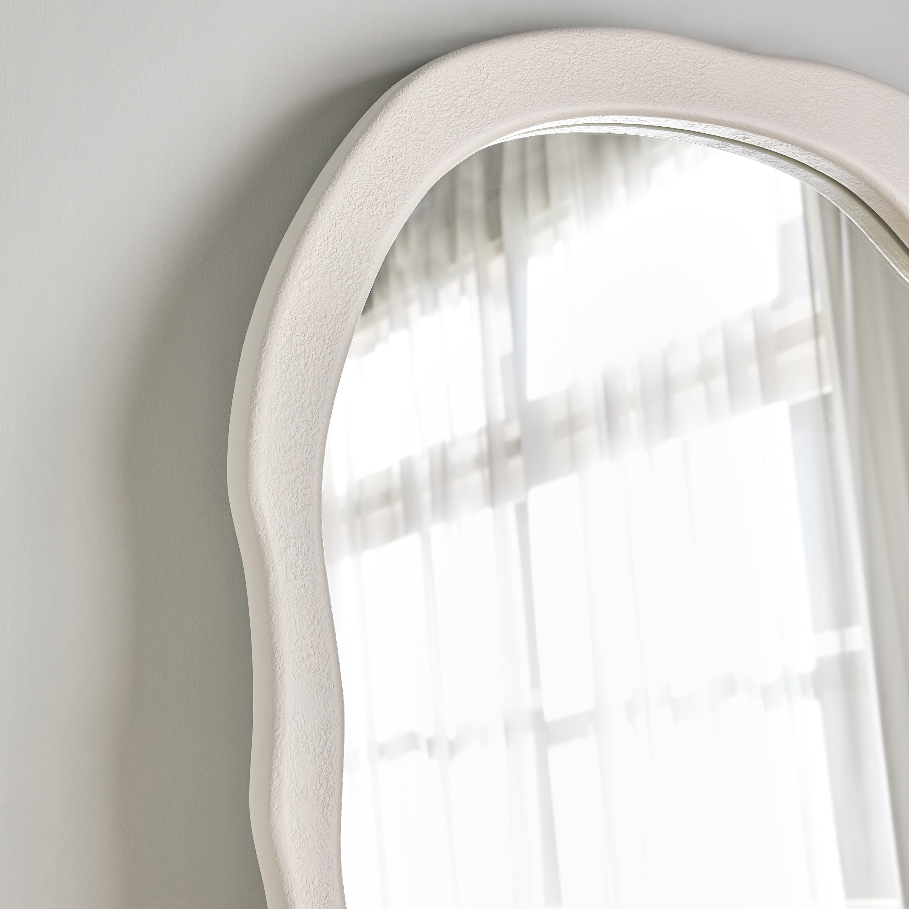 Ripple Mirror